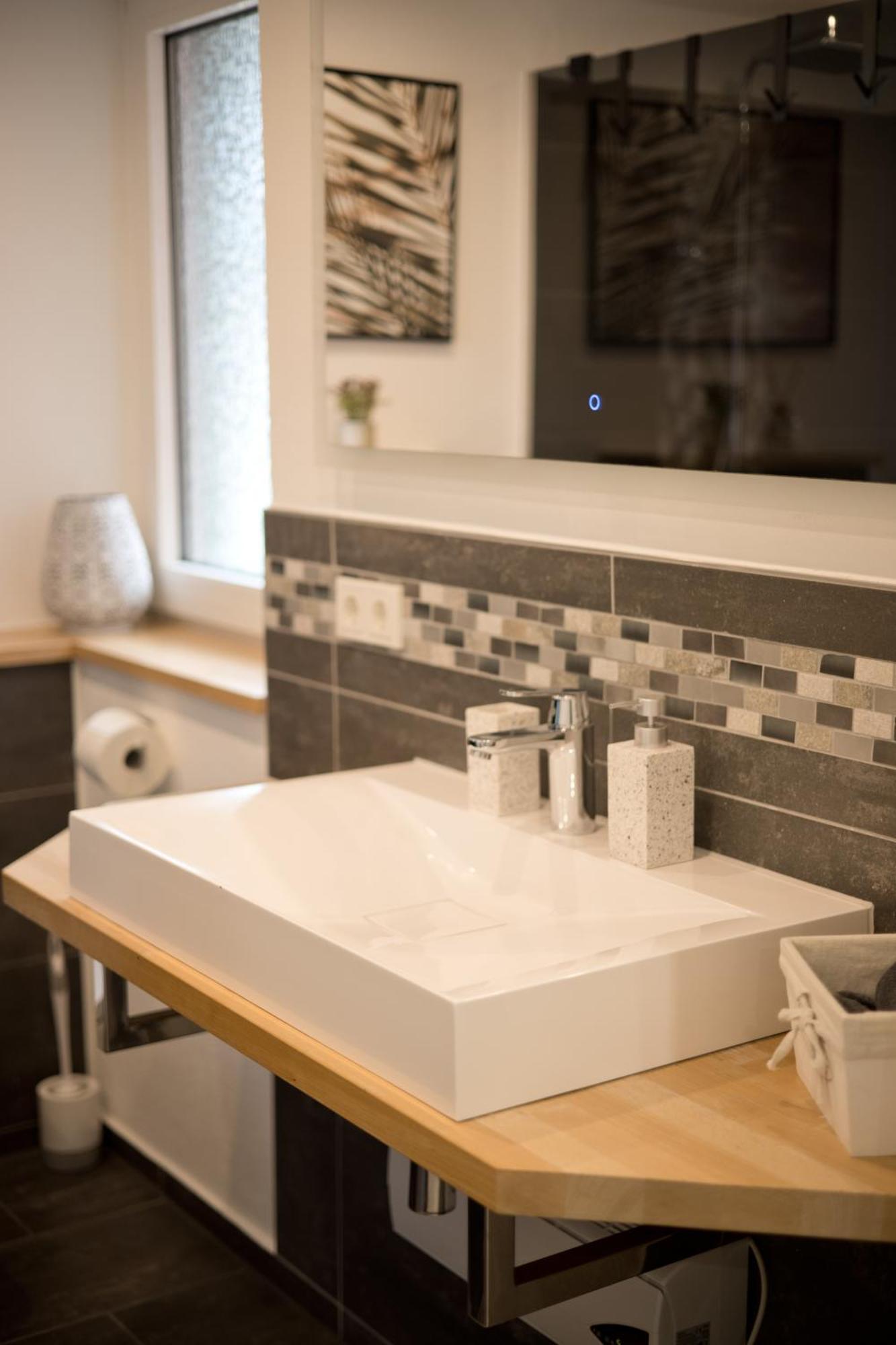 Moderne Wohnung Zum Wohlfuehlen Brachback Exteriör bild